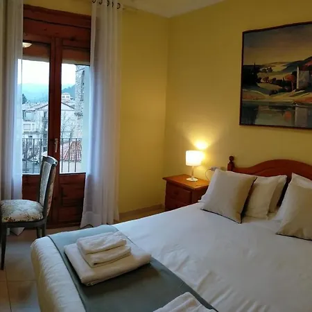 Casa Maria, Atico Con Vistas Y Parking Apartment Sant Joan de les Abadesses Exterior photo